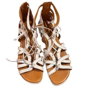 Gentle Souls Kenneth Cole Break My Heart Sandal Sz 7.5 Leather Gladiator Strappy